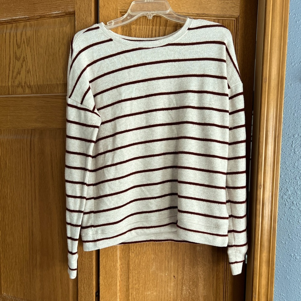 Maurices sweater